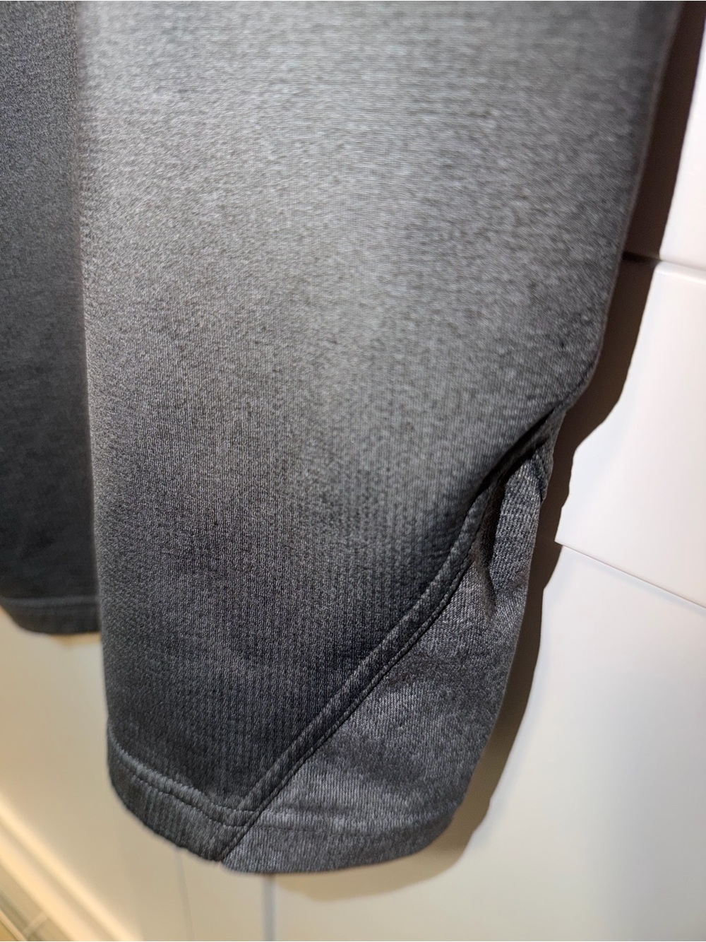 Hylete Charcoal Performance Shorts | Men’s Medium | Athletic Training Shorts - Picture 4 of 9